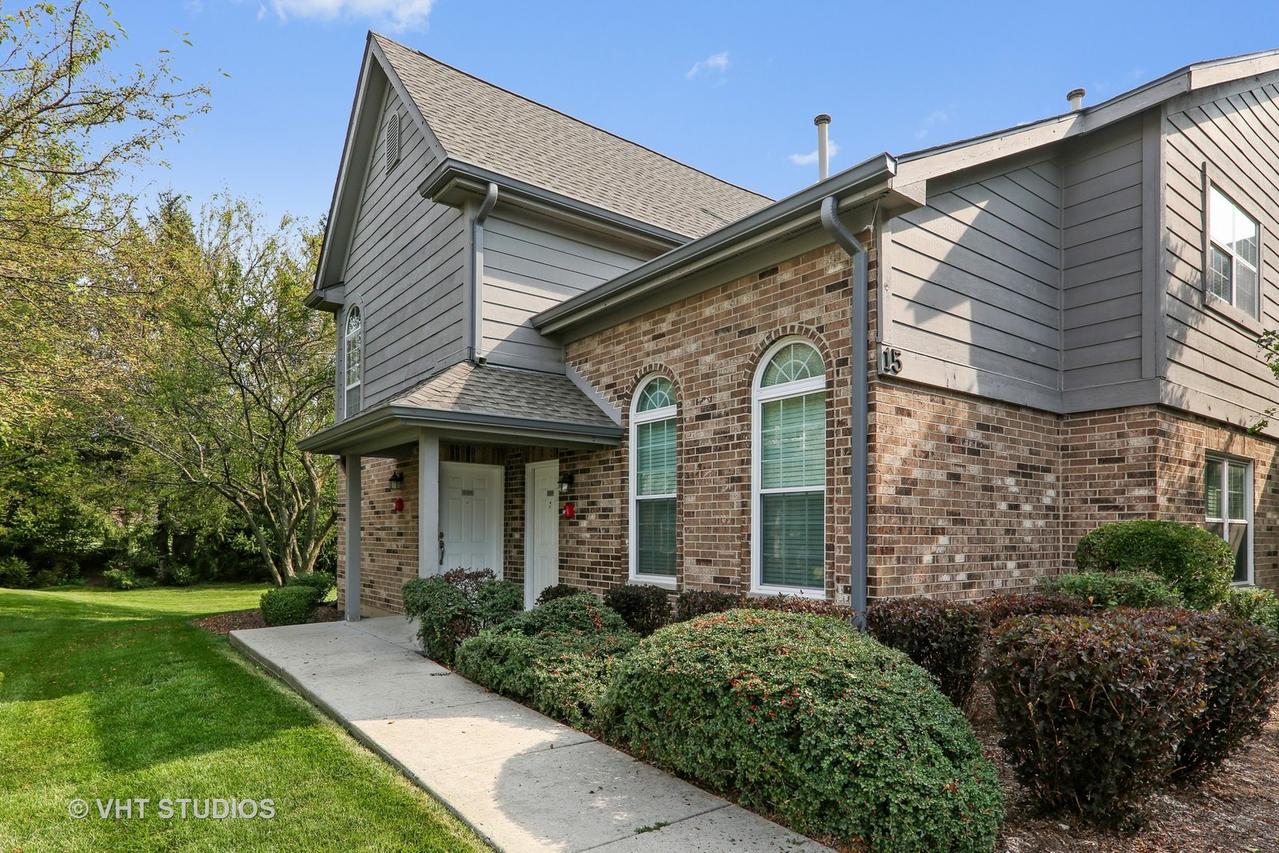 15 Foxcroft Rd. #239, Naperville, IL 60565
