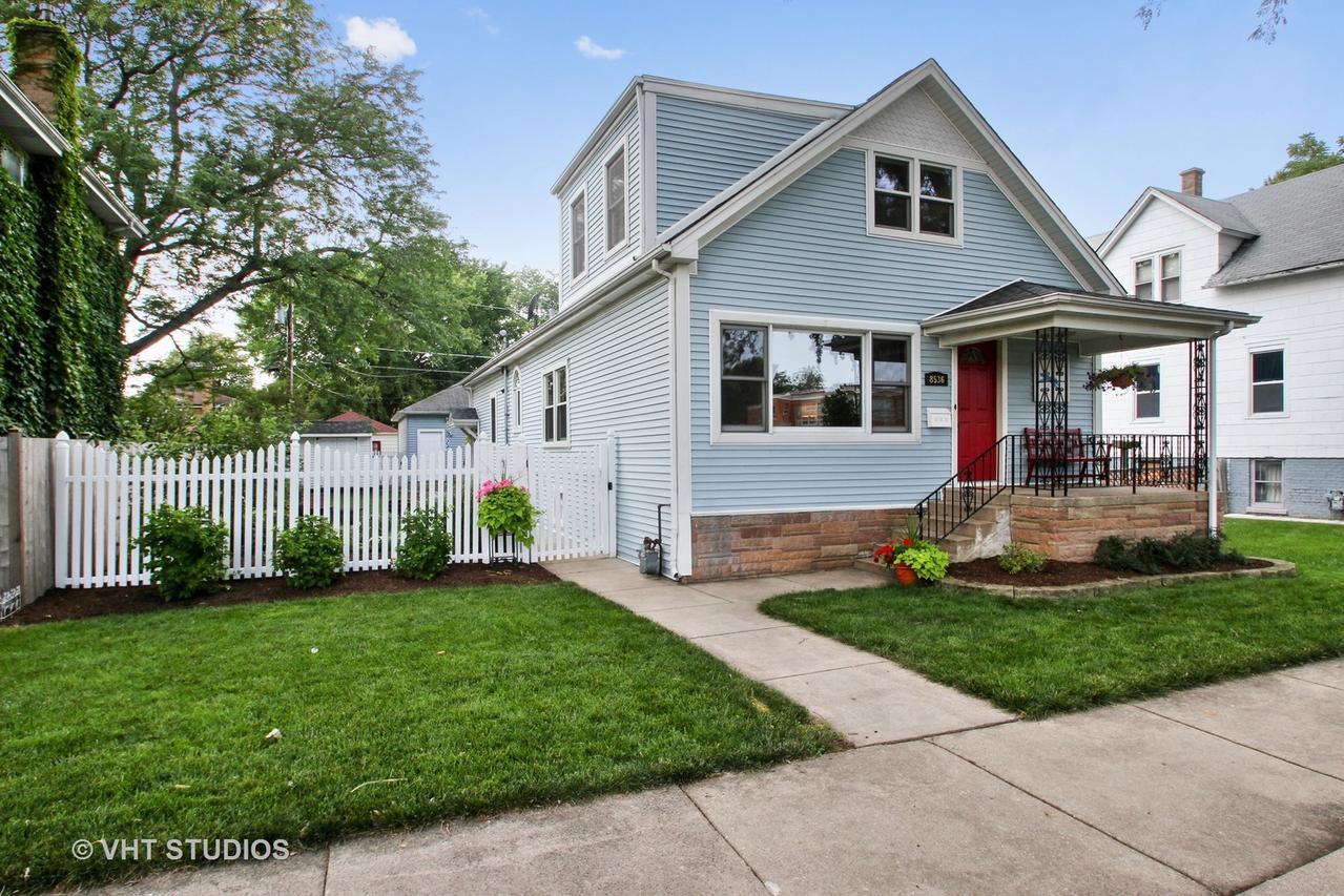 8536 Georgiana Ave., Morton Grove, IL 60053