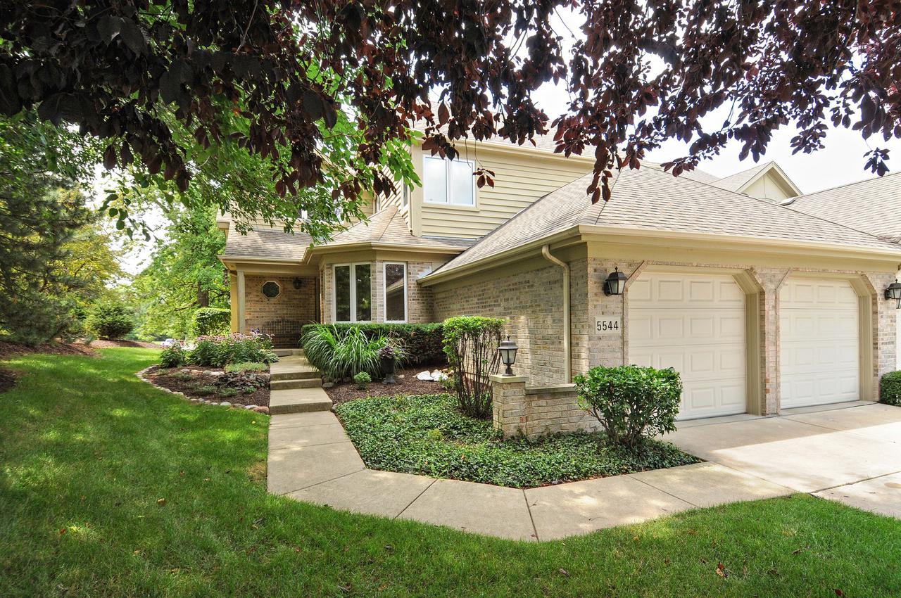 5544 Durand Dr., Downers Grove, IL 60515