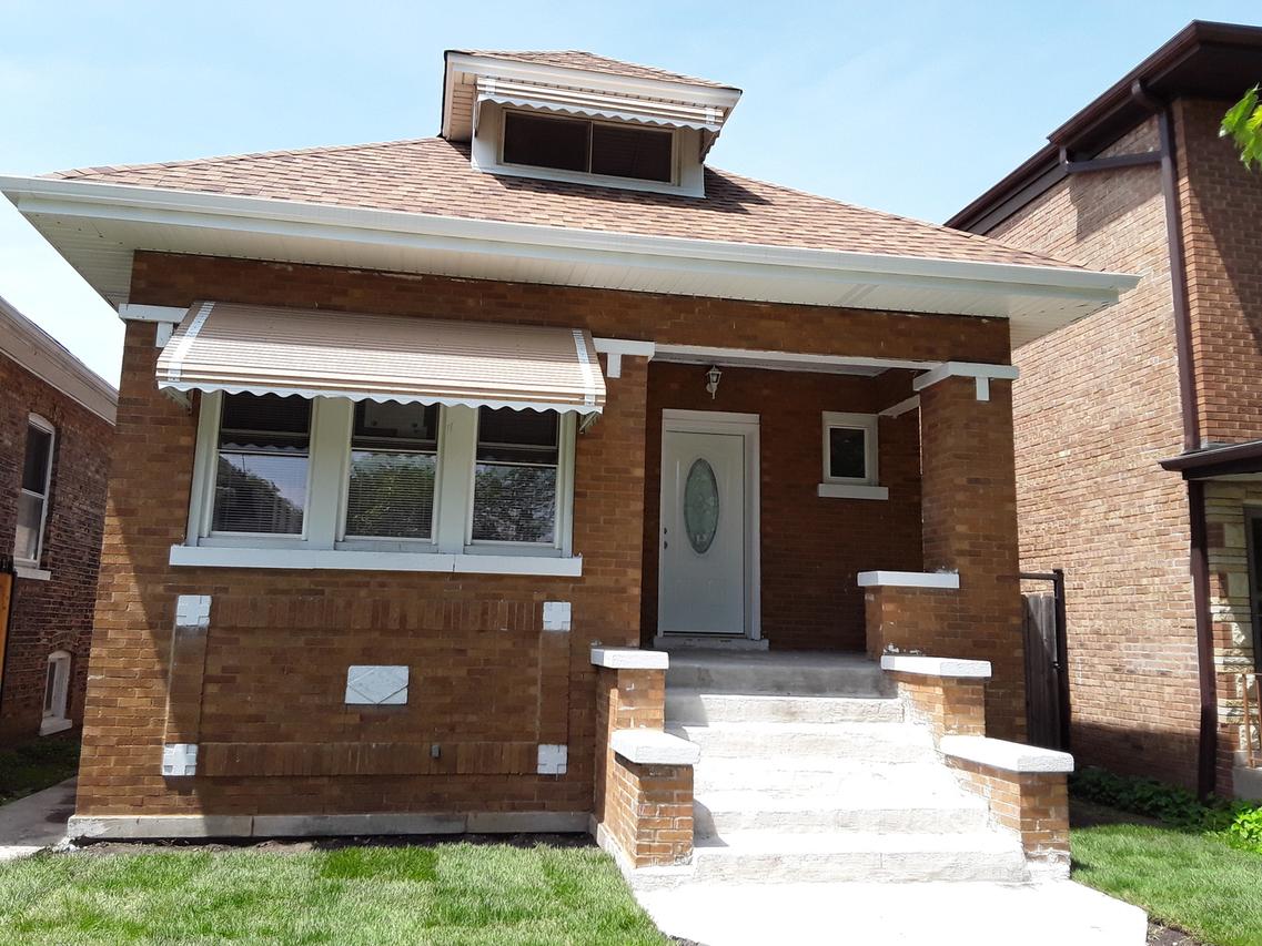 5942 S Talman Ave., Chicago, IL 60629