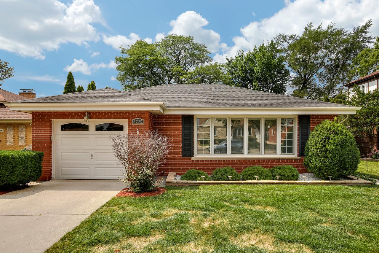 5720 N Odell Ave., Chicago, IL 60631