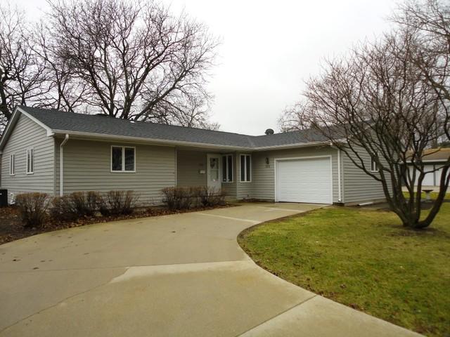 918 Sunnymeade Tr., Dekalb, IL 60115