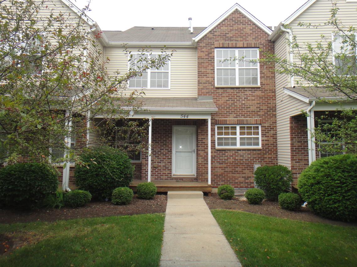 544 Clayton Cir. #3, Sycamore, IL 60178