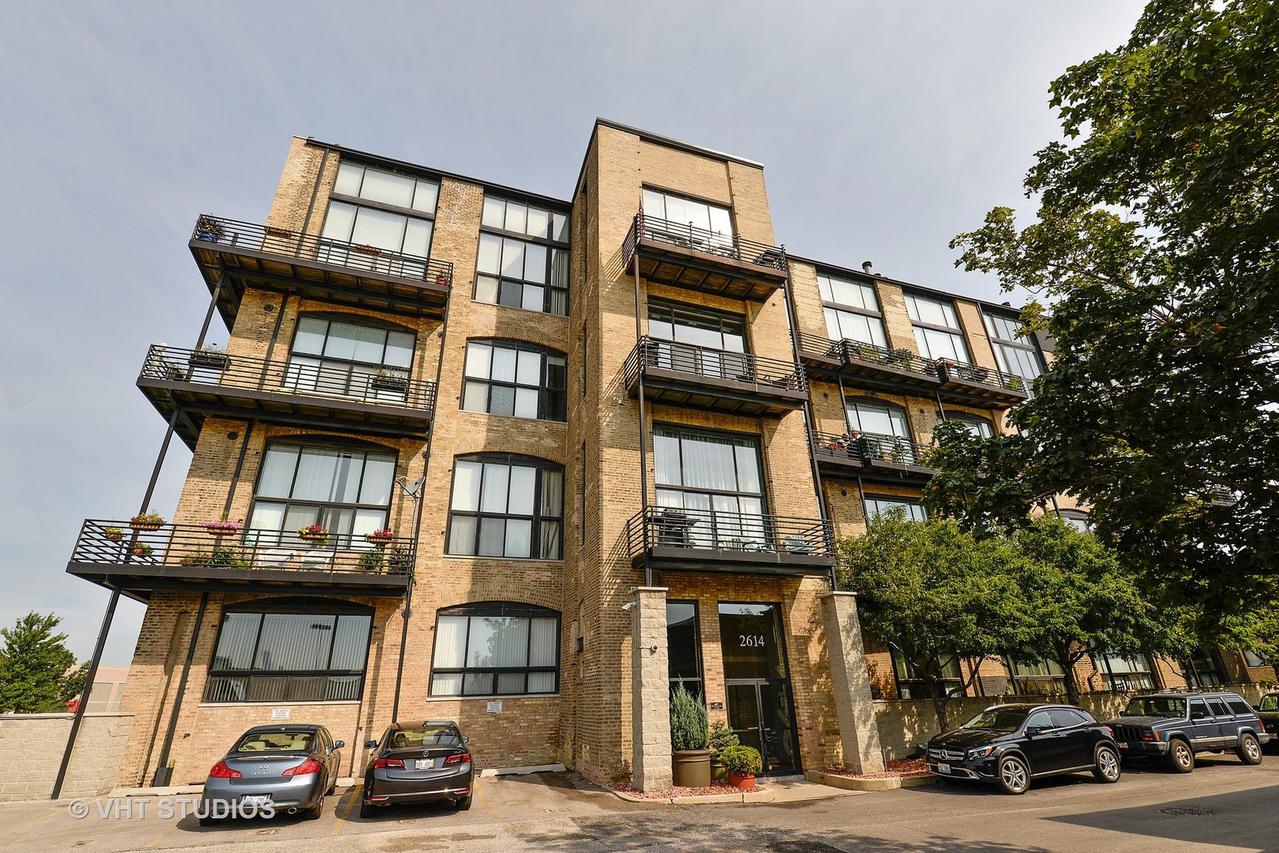 2614 N Clybourn Ave. #414, Chicago, IL 60614