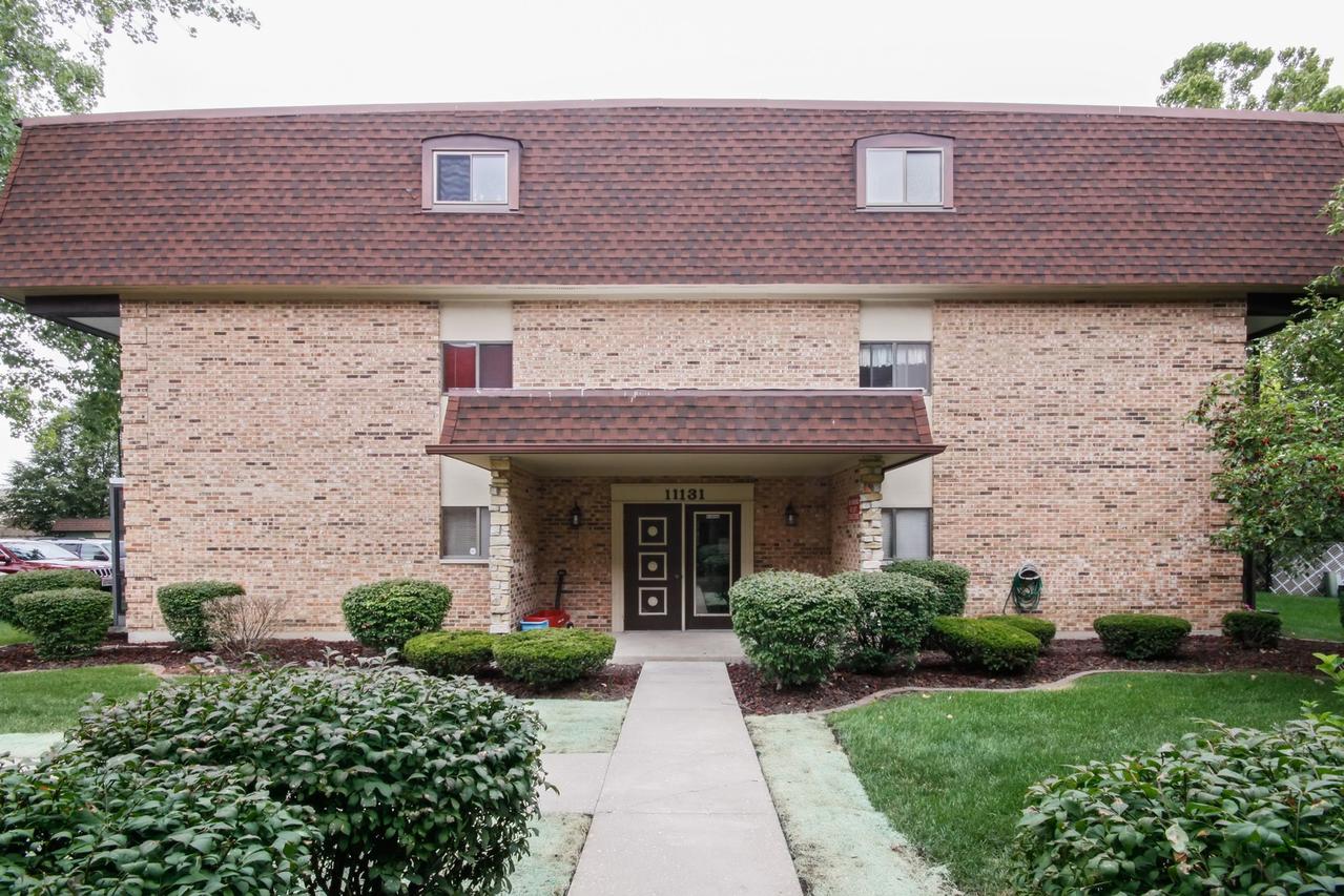 11131 East Rd. #A, Palos Hills, IL 60465