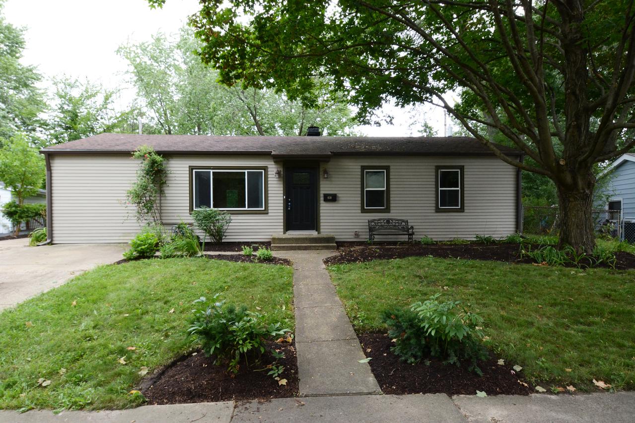 838 Valley Ln., Geneva, IL 60134