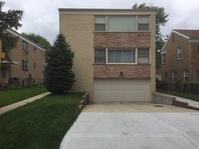 6440 N Drake Ave., Lincolnwood, IL 60712