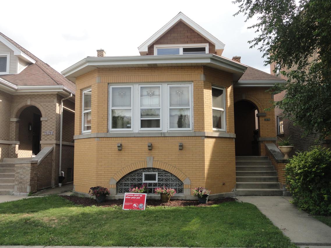 5255 W Wrightwood Ave., Chicago, IL 60639