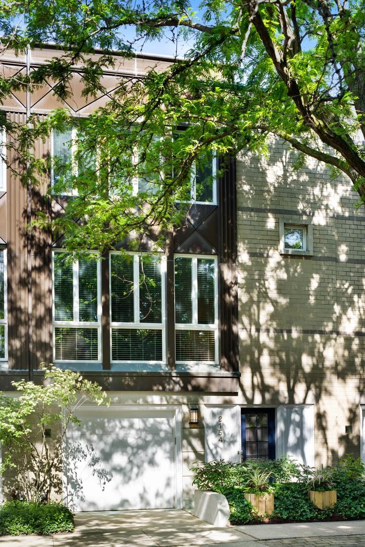 2154 N Lakewood Ave., Chicago, IL 60614