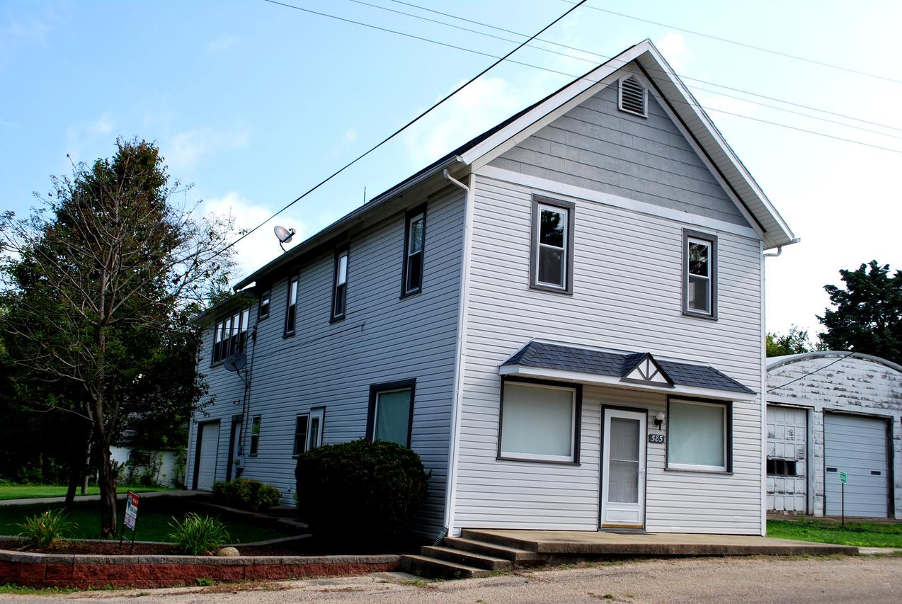 585 Eychaner Rd., Esmond, IL 60129