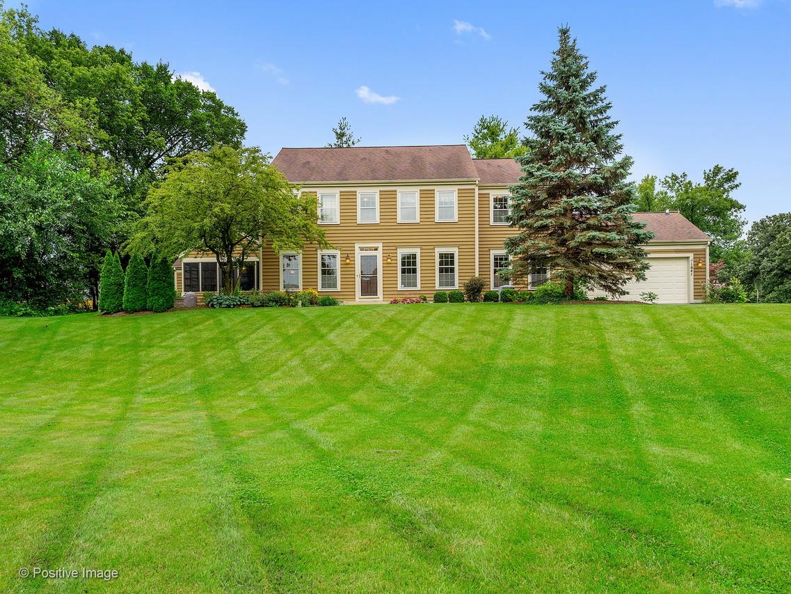1641 Stonebridge Tr., Wheaton, IL 60189