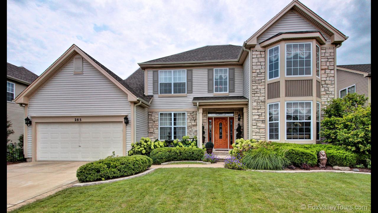 285 Berkshire Ln., Sugar Grove, IL 60554