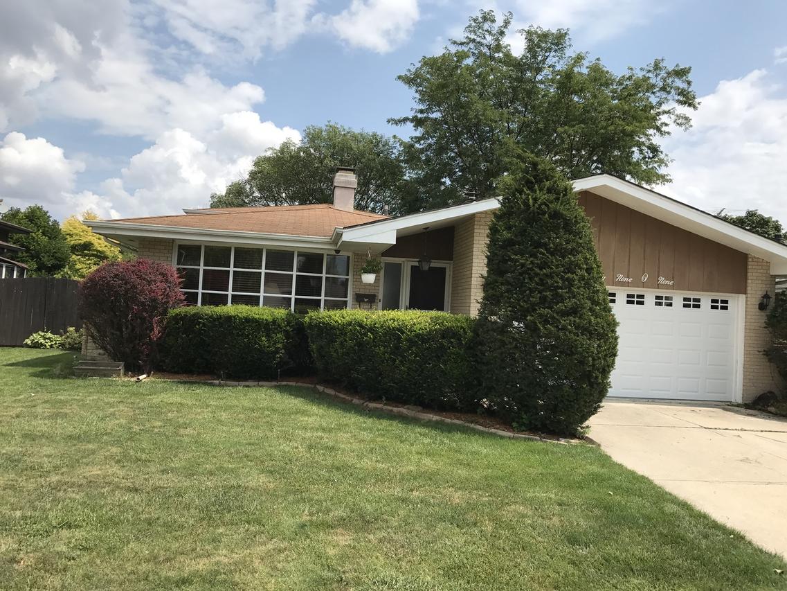 9909 Menard Ave., Oak Lawn, IL 60453