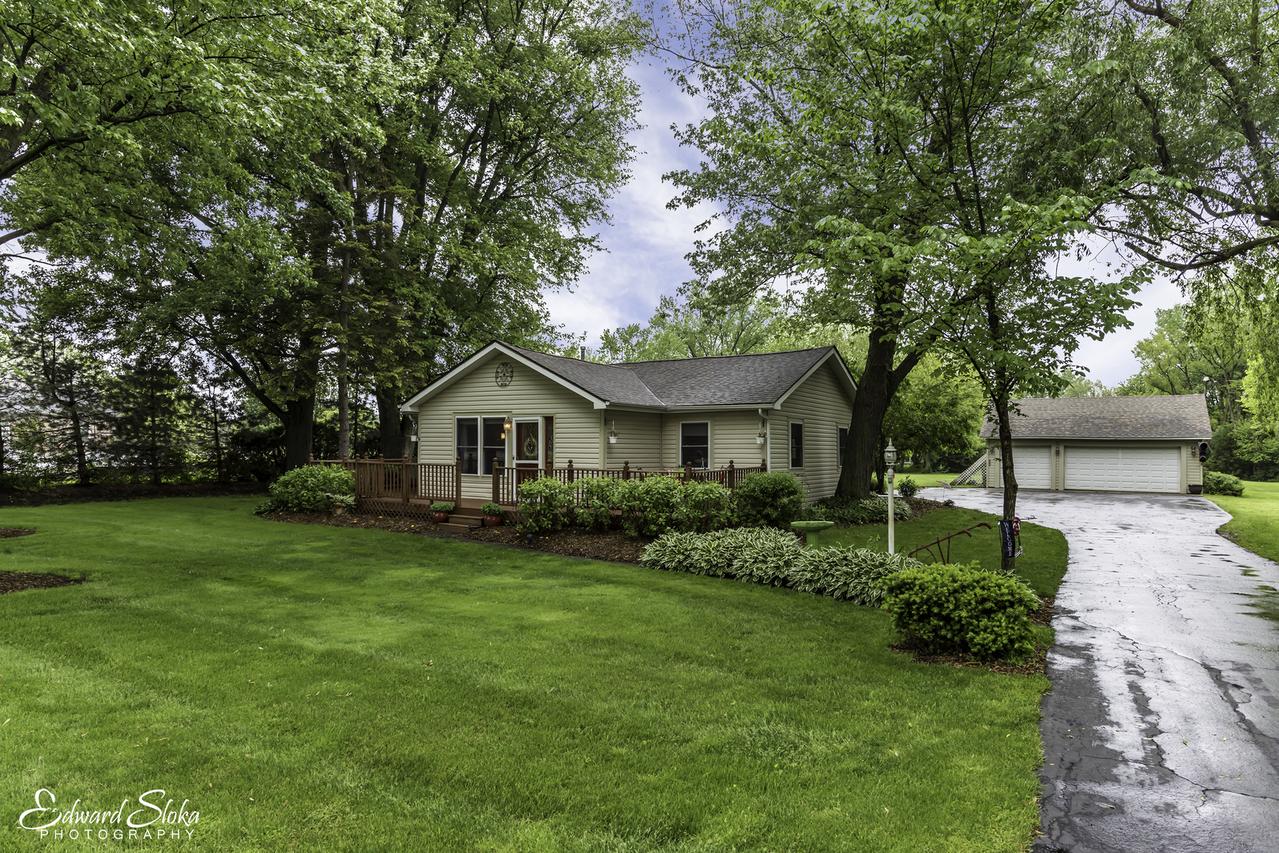6906 Mason Hill Rd., Mchenry, IL 60050