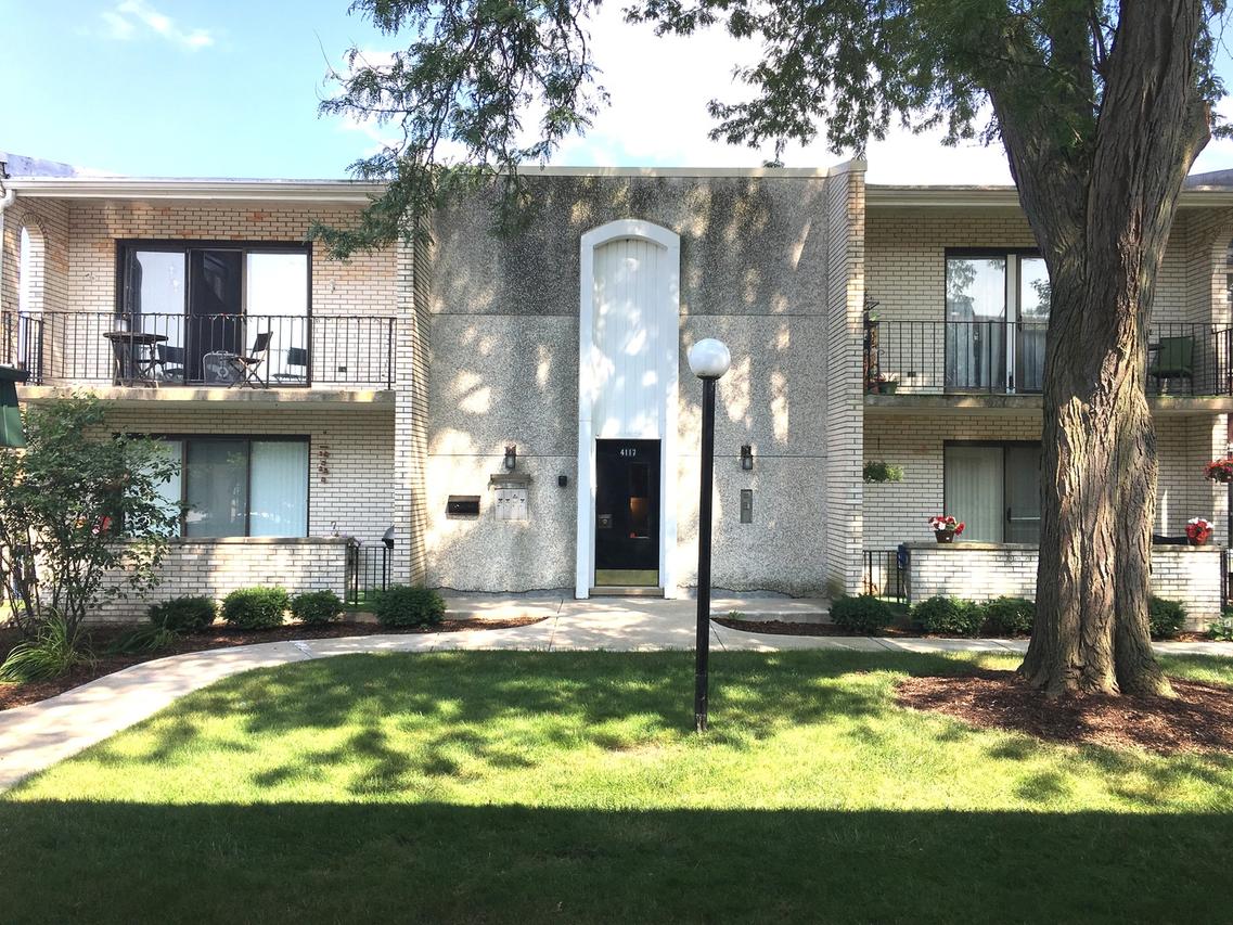 4117 W 98th St. #C, Oak Lawn, IL 60453