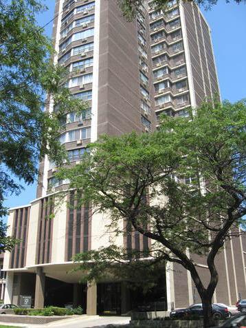 6325 N Sheridan Rd. #706, Chicago, IL 60660
