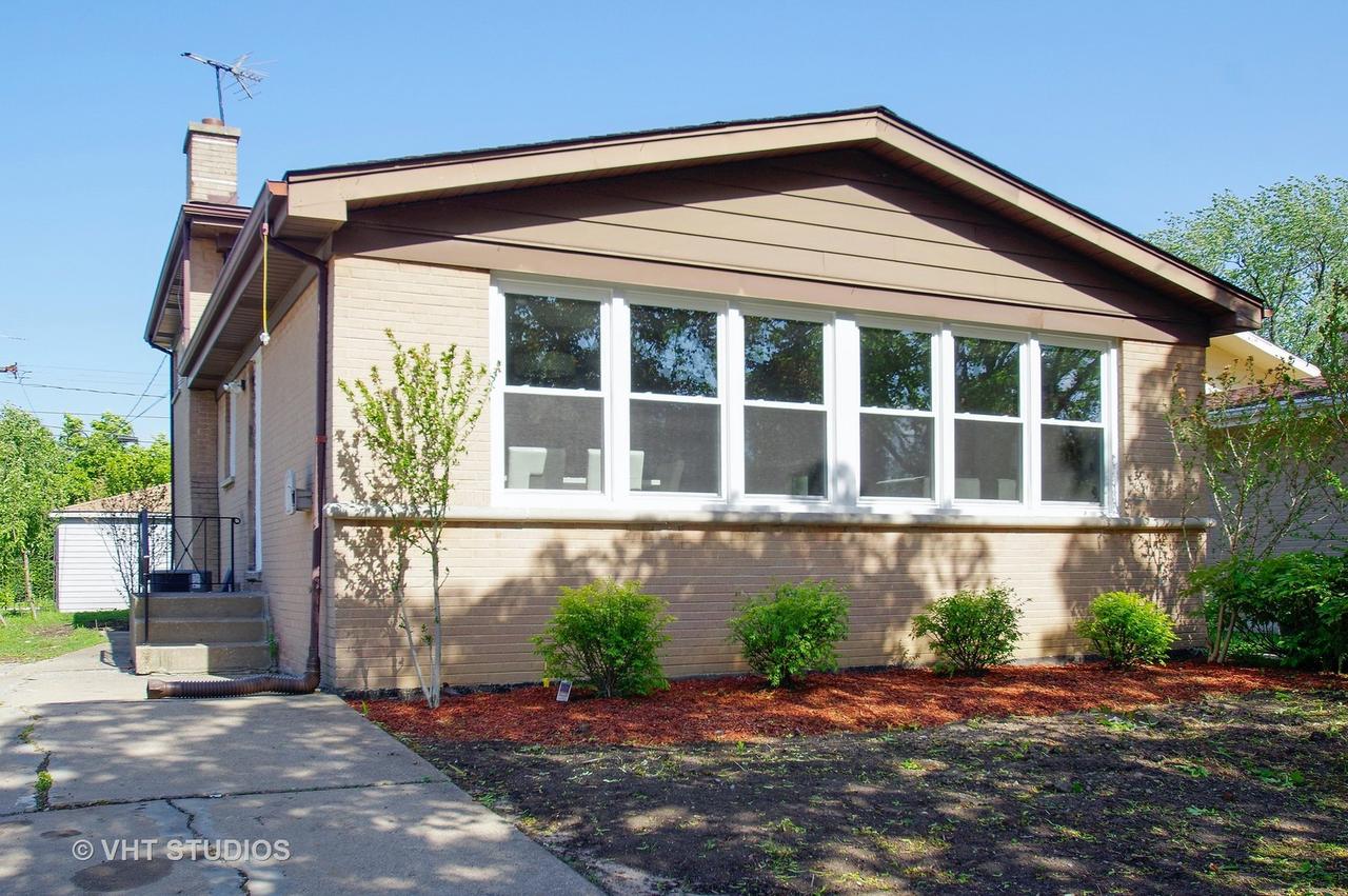 7143 N Keystone Ave., Lincolnwood, IL 60712