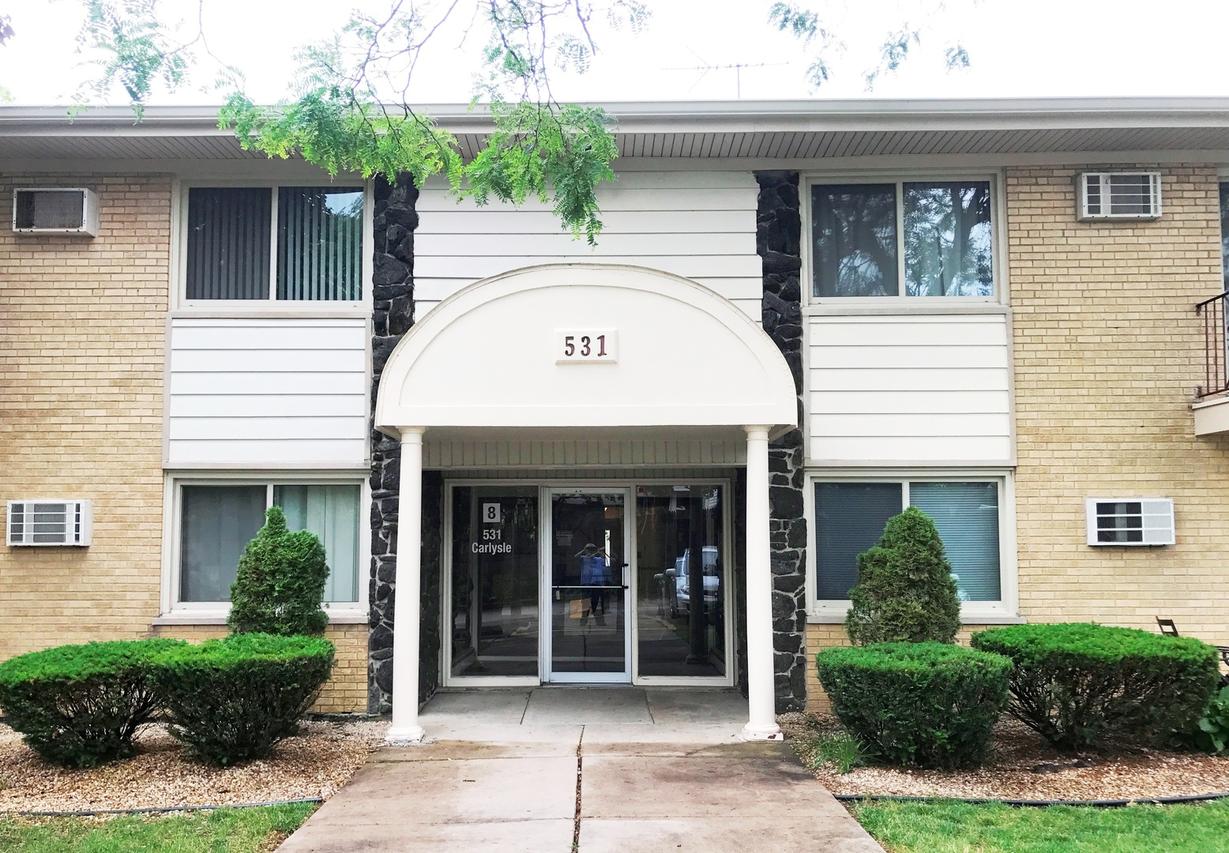 531 Carlysle Dr. #14, Clarendon Hills, IL 60514