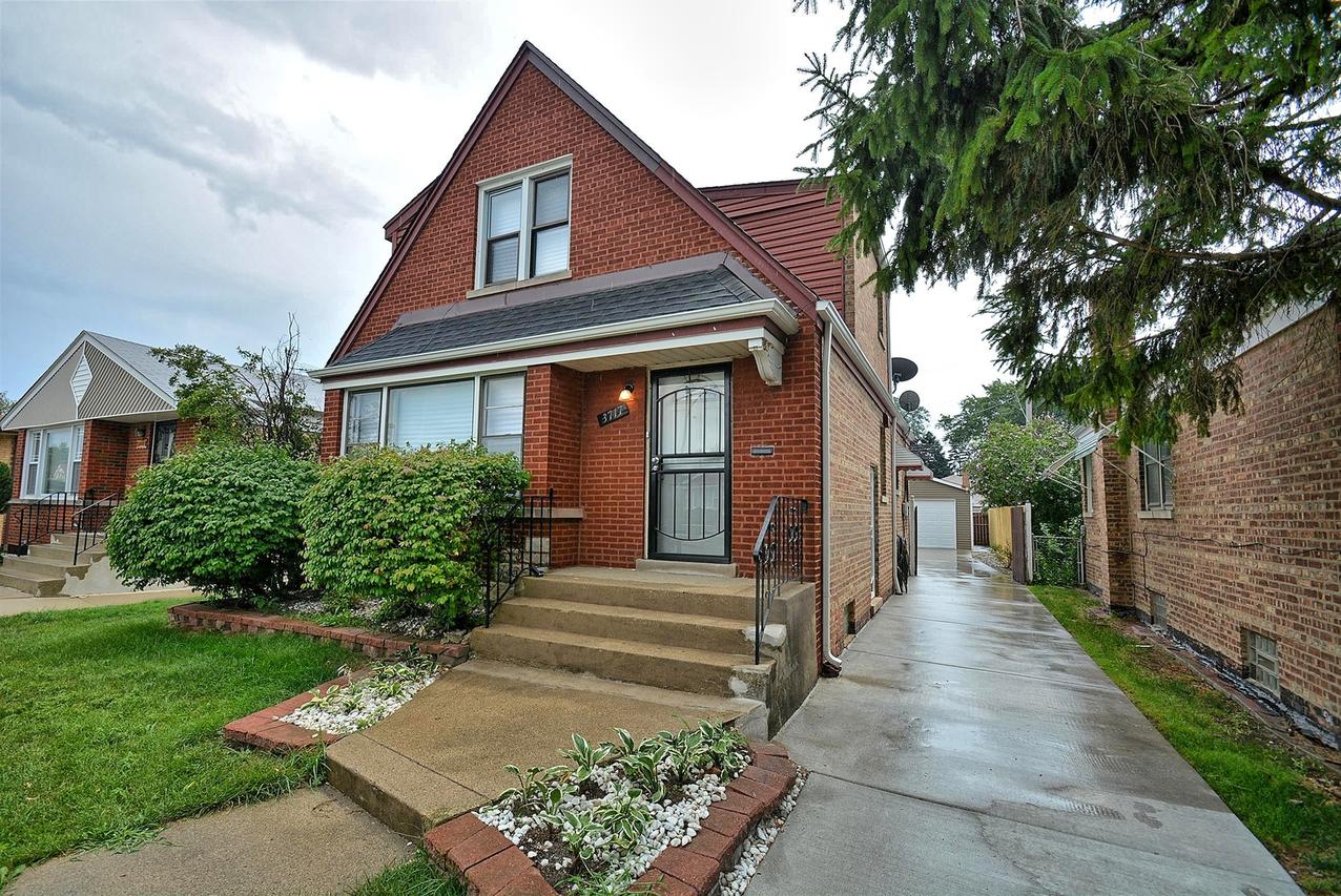 3717 W 80th St., Chicago, IL 60652