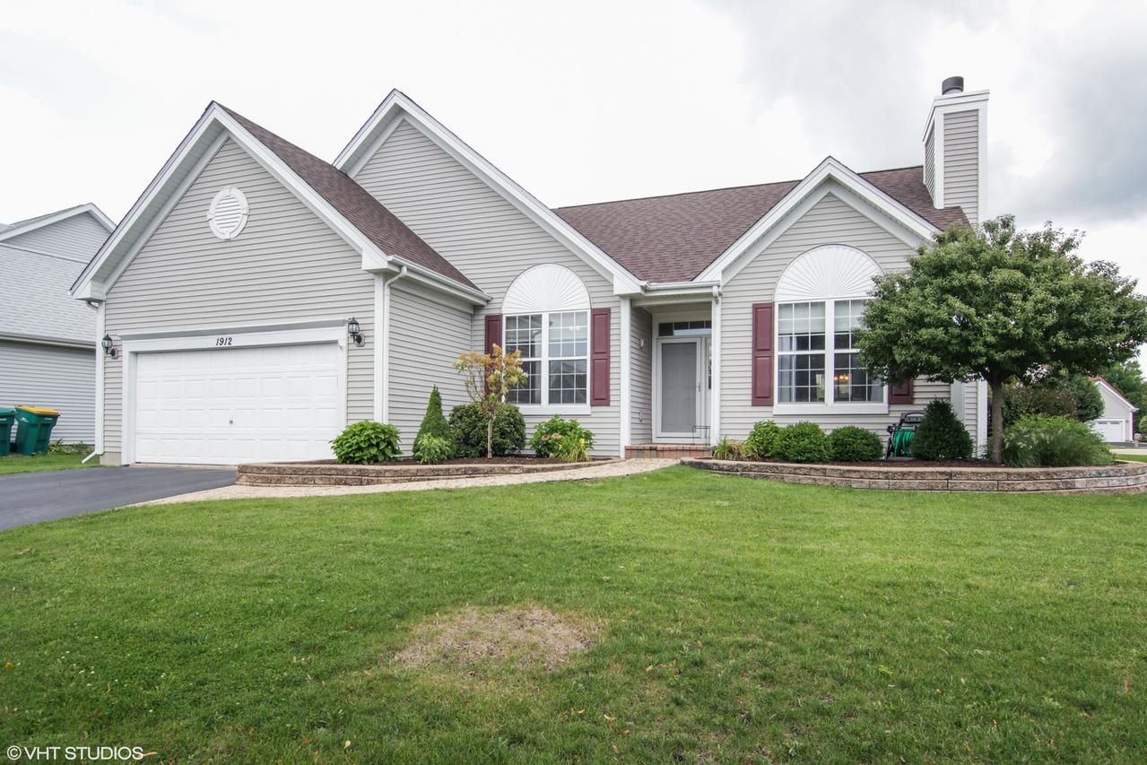 1912 Carrier Cir., Plainfield, IL 60586