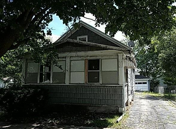 529 W Avon St., Freeport, IL 61032