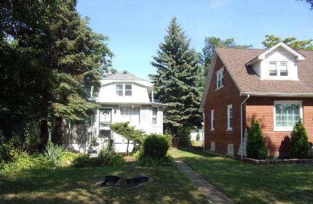 12333 S State St., Chicago, IL 60628
