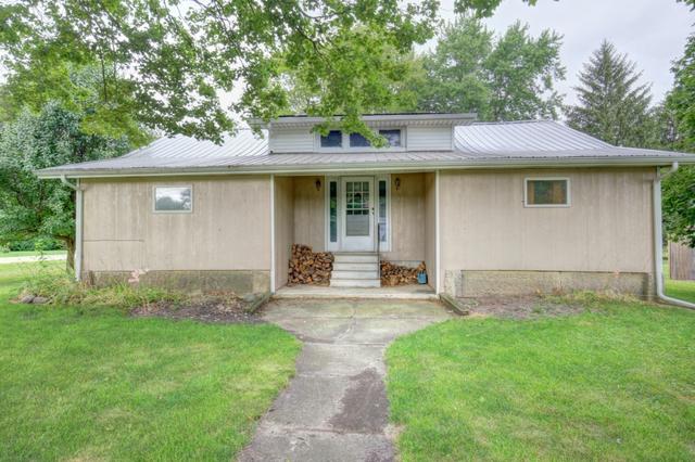 511 S 5th St., Fisher, IL 61843