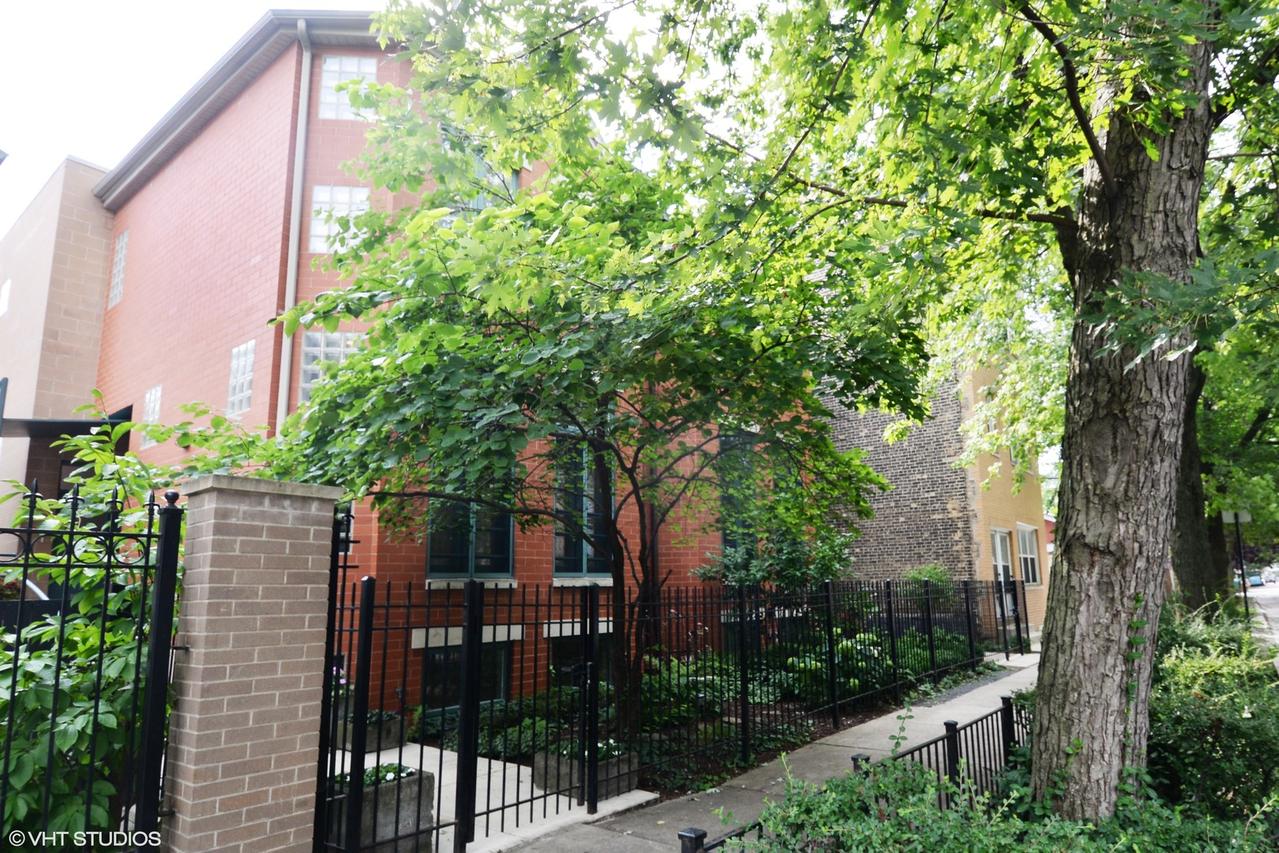 1921 N Winchester Ave., Chicago, IL 60622