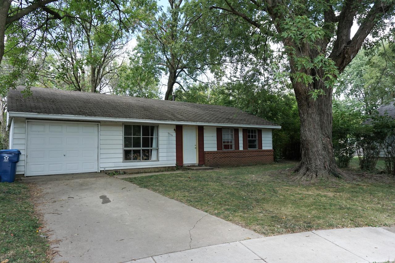 3336 Ridgewood Dr., Champaign, IL 61821