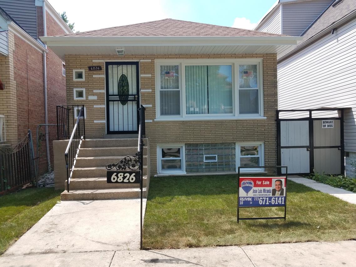 6826 S Maplewood Ave., Chicago, IL 60629