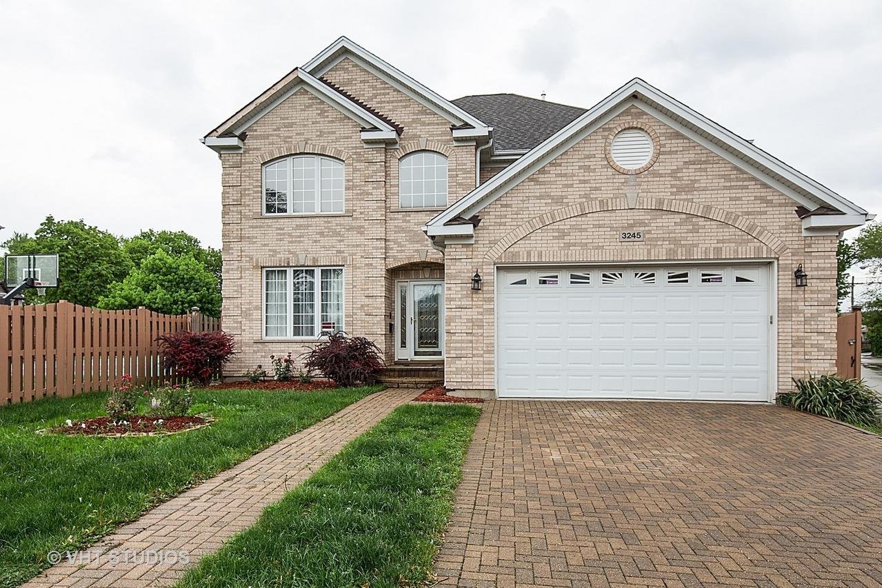 3245 Calwagner St., Franklin Park, IL 60131