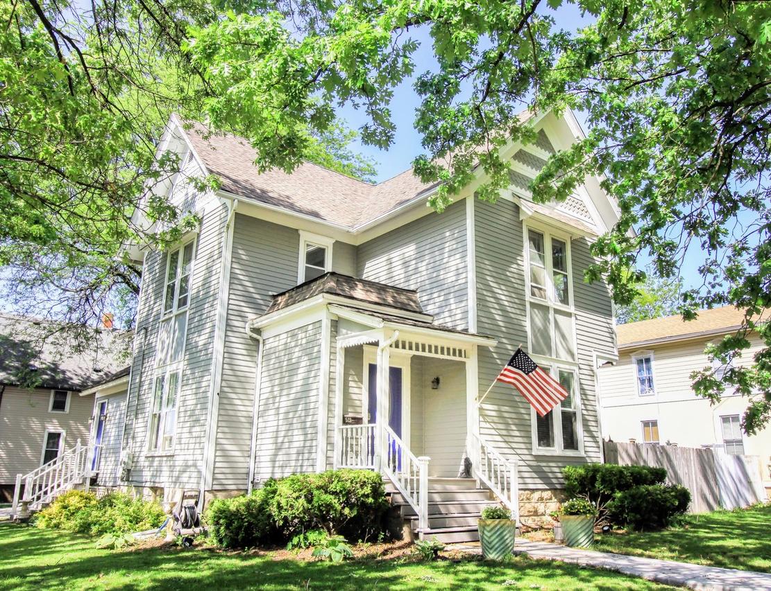523 Spruce St., Aurora, IL 60506