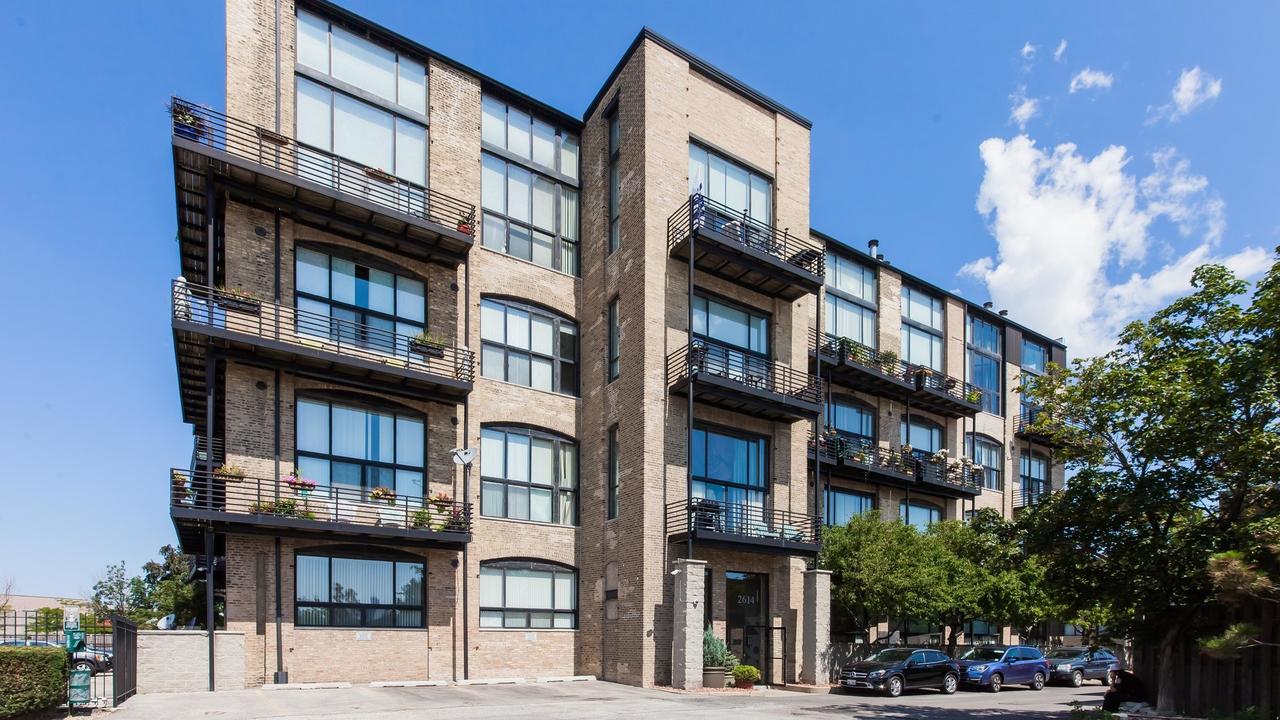2614 N Clybourn Ave. #213, Chicago, IL 60614