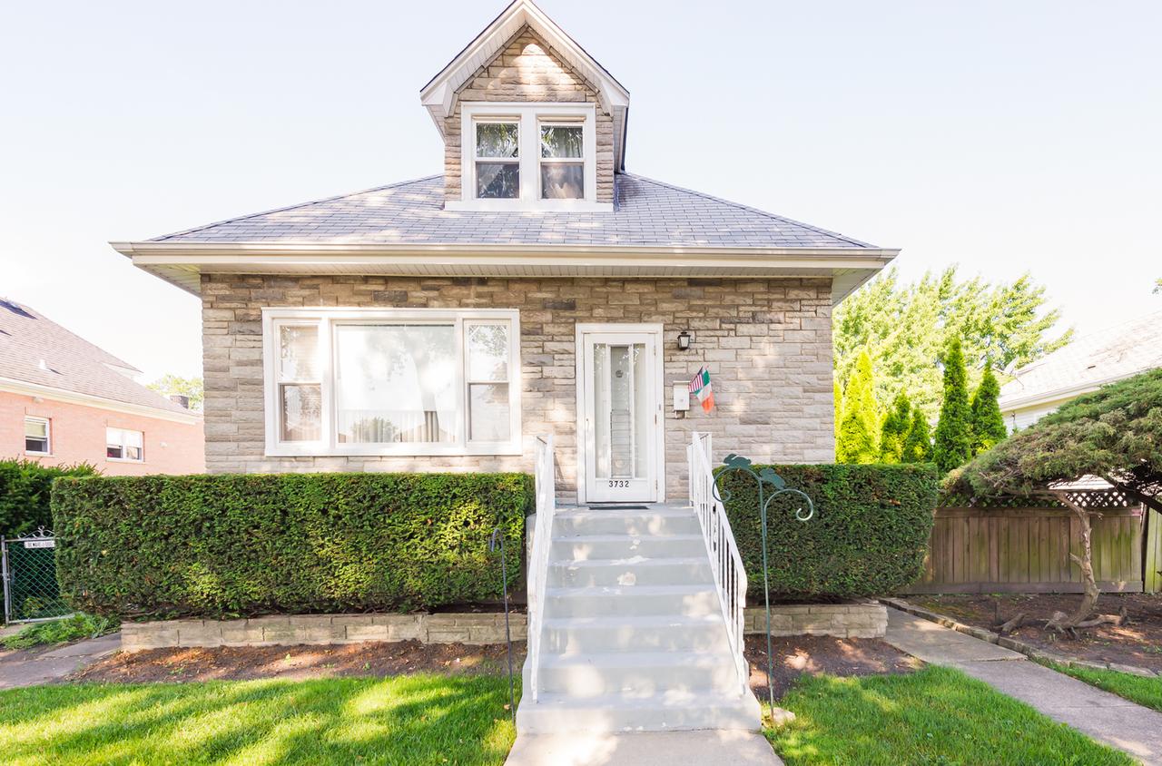3732 N Newland Ave., Chicago, IL 60634