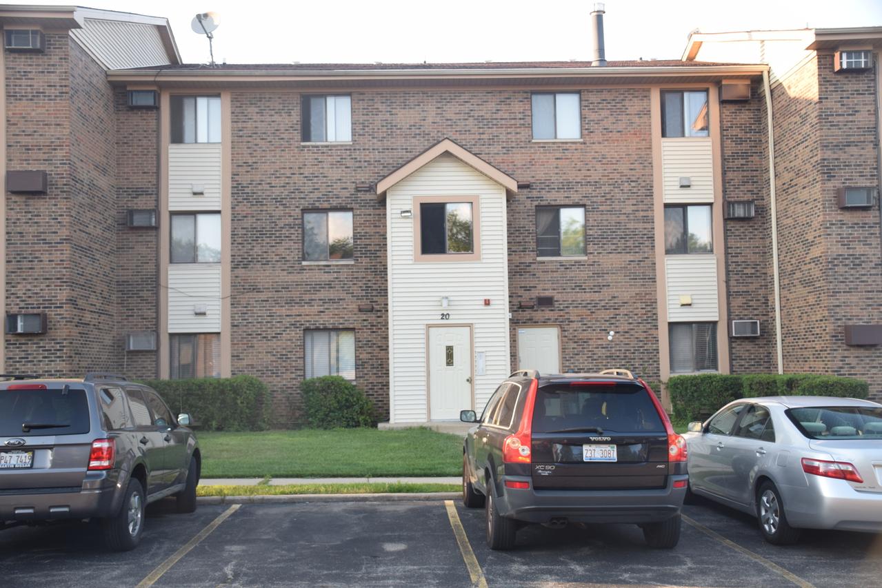 20 Echo Ct. #16, Vernon Hills, IL 60061