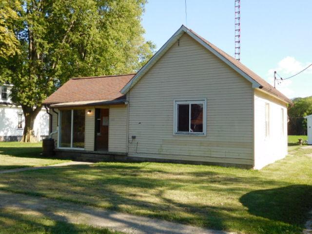 408 E 6th St., Long Point, IL 61333