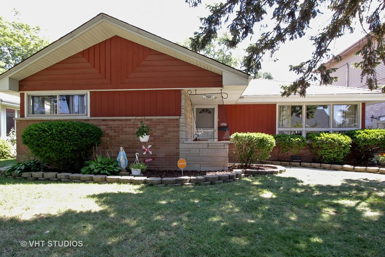 9123 Tulley Ave., Oak Lawn, IL 60453