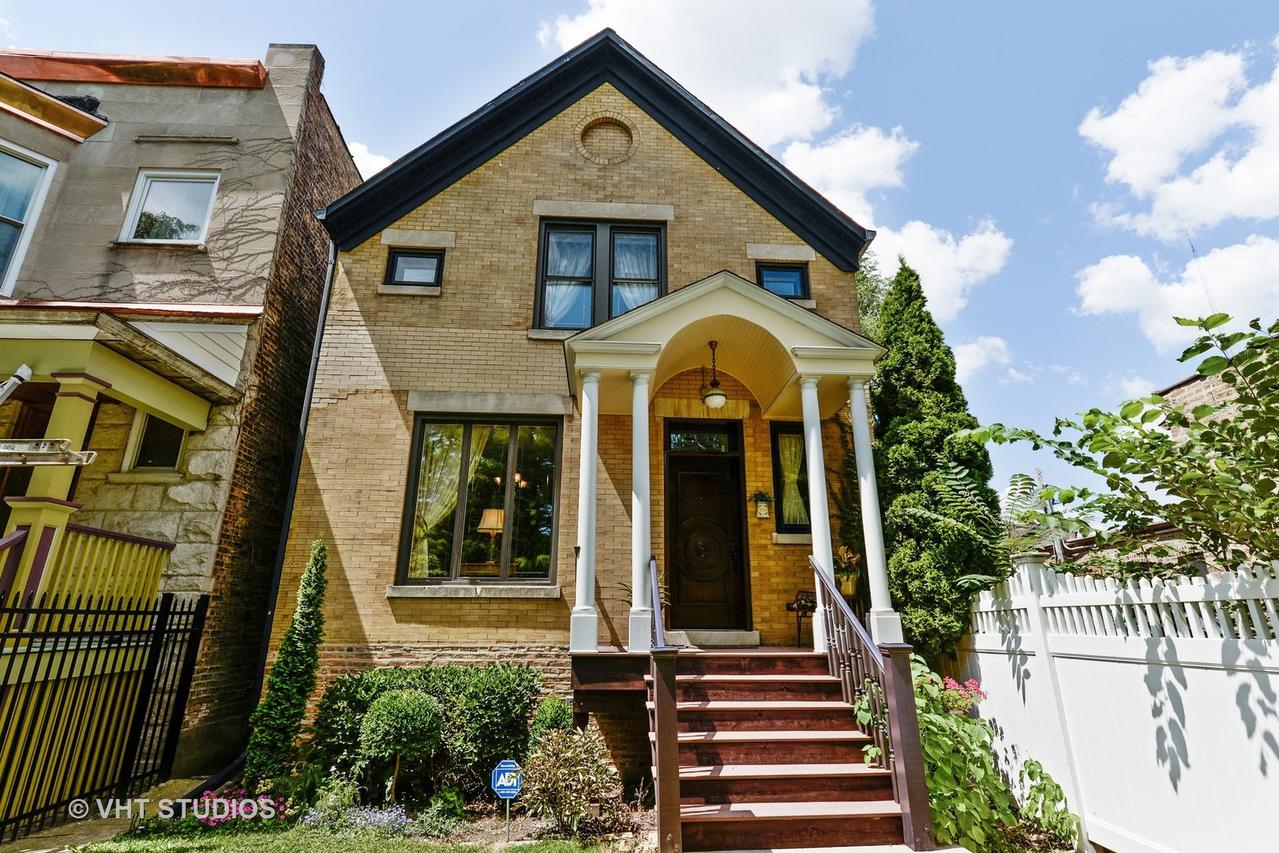 2748 N Mozart St., Chicago, IL 60647