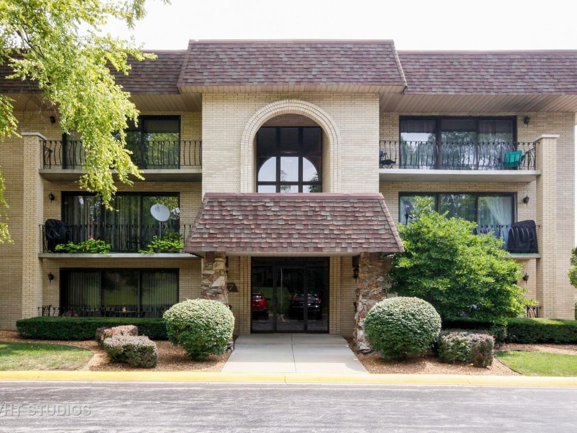 7707 Sussex Creek Dr. #3D, Darien, IL 60561