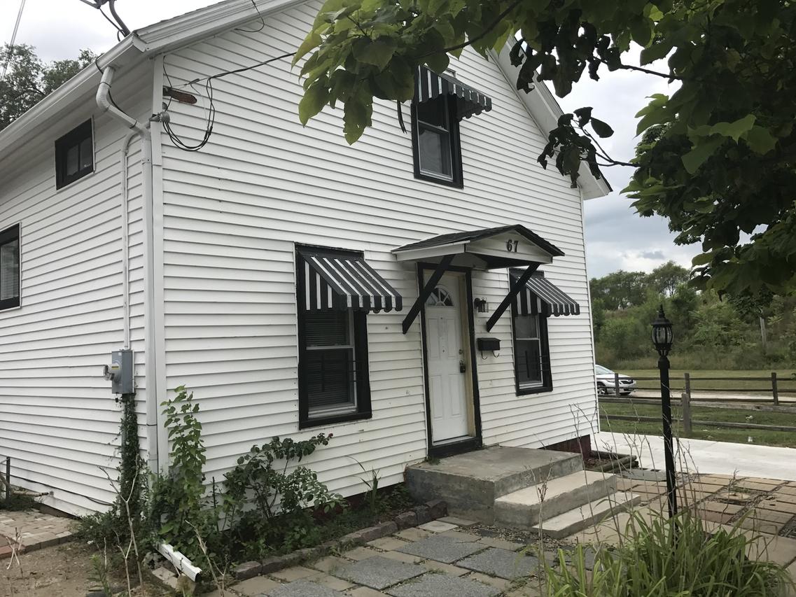 67 North Ave., Aurora, IL 60505