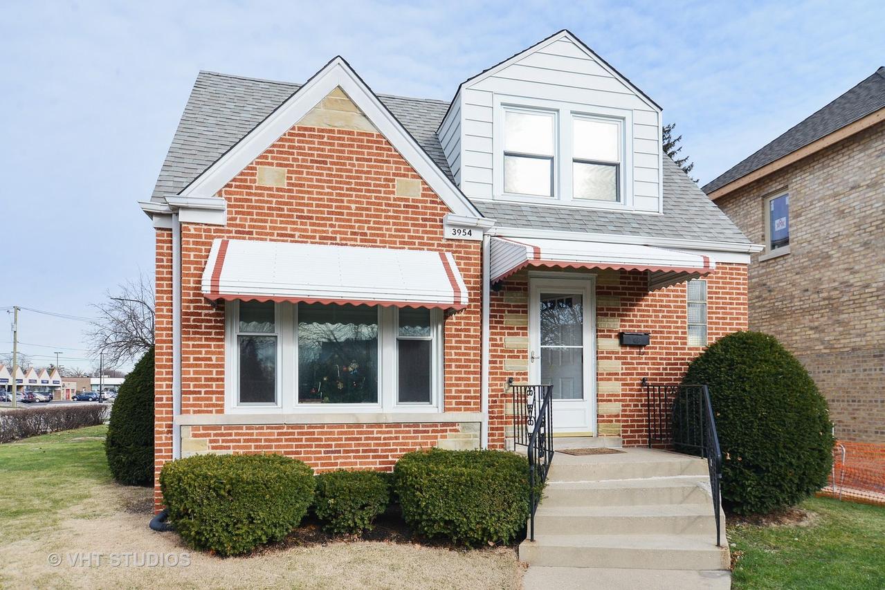 3954 W Wallen Ave., Lincolnwood, IL 60712