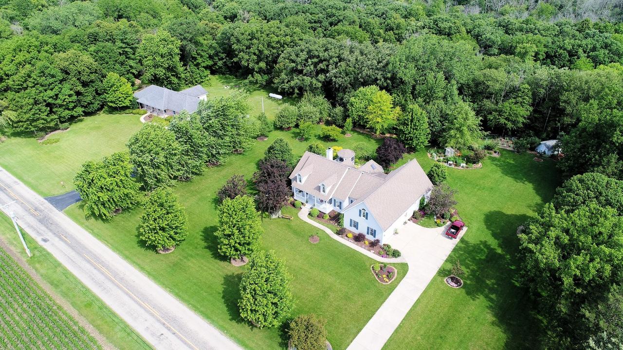 16073 Burr Oak Rd., Plano, IL 60545