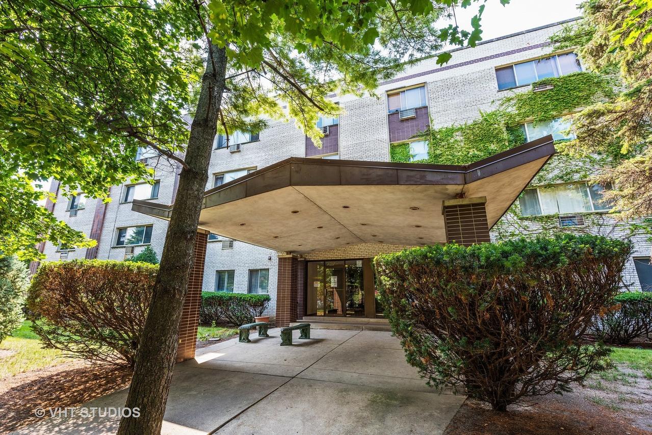 1415 W Pratt Blvd. #105, Chicago, IL 60626