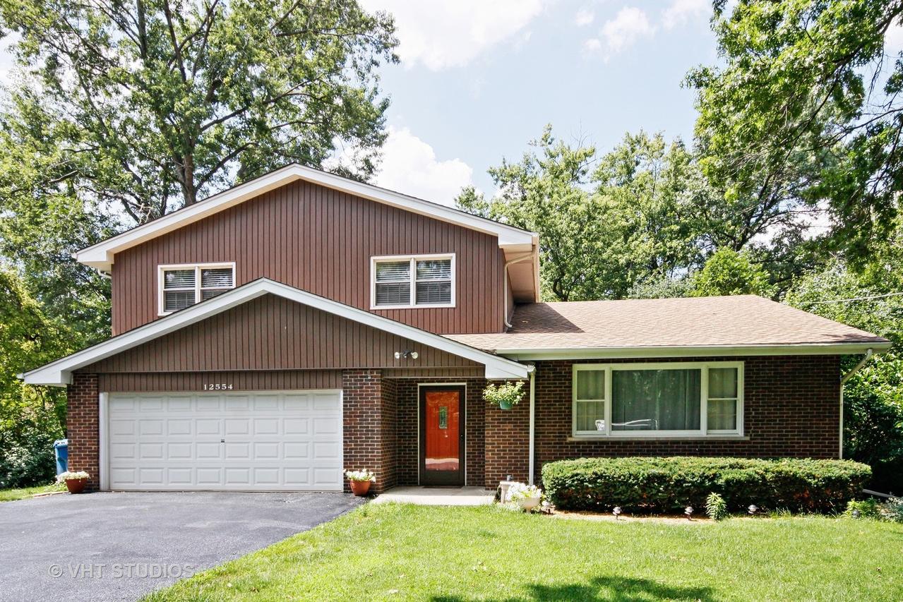 12554 S 76th Ave., Palos Heights, IL 60463