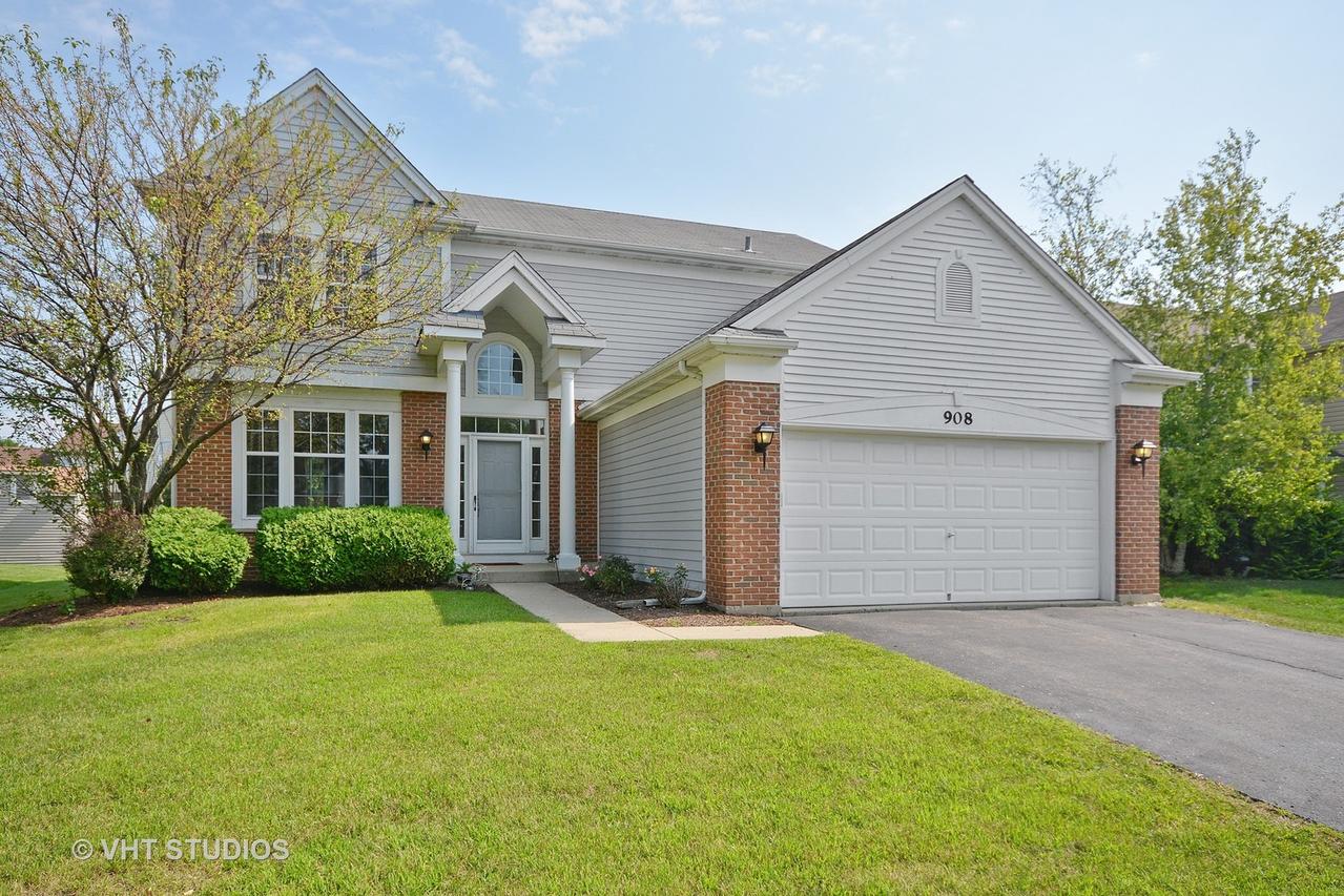 908 John Friend Dr., Naperville, IL 60540