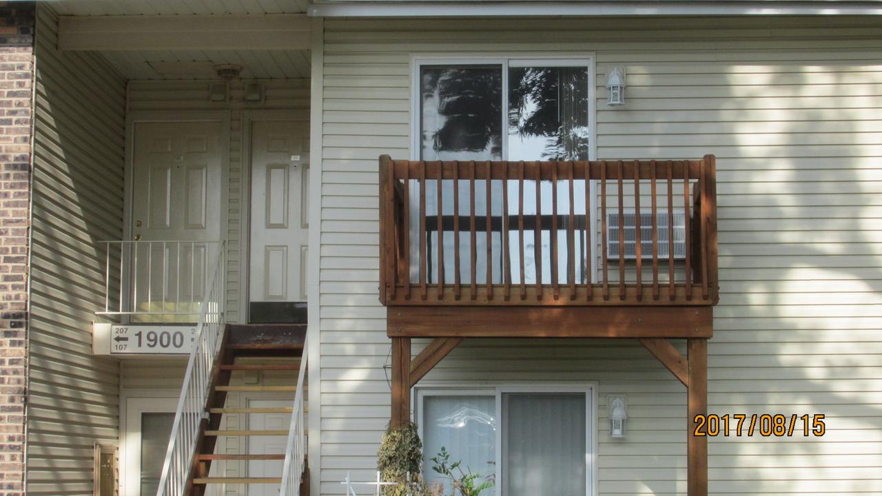 1900 Light Rd. #208, Oswego, IL 60543