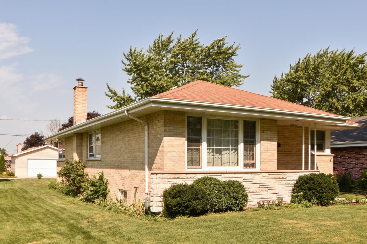 542 Houston St., Lemont, IL 60439