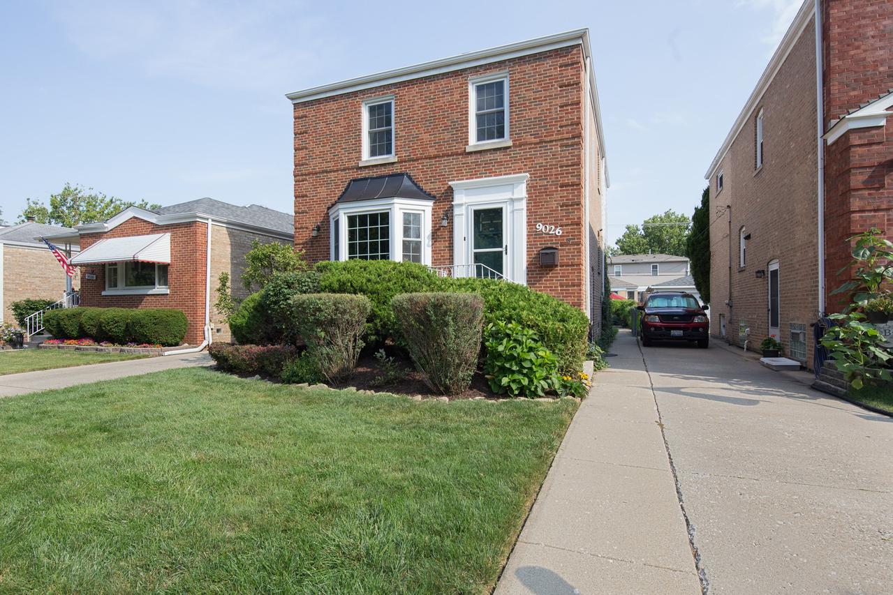 9026 W Forestview Ave., North Riverside, IL 60546