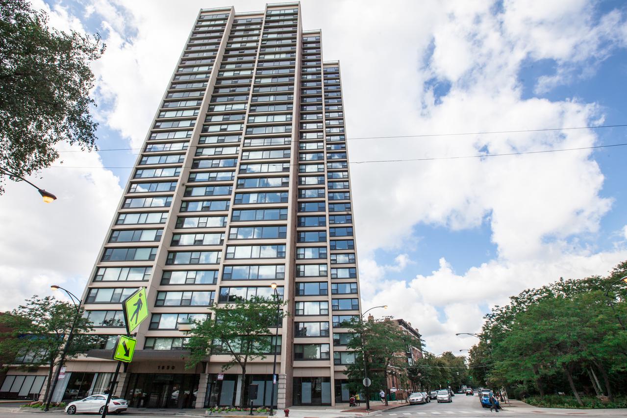 1850 N Clark St. #1501, Chicago, IL 60614