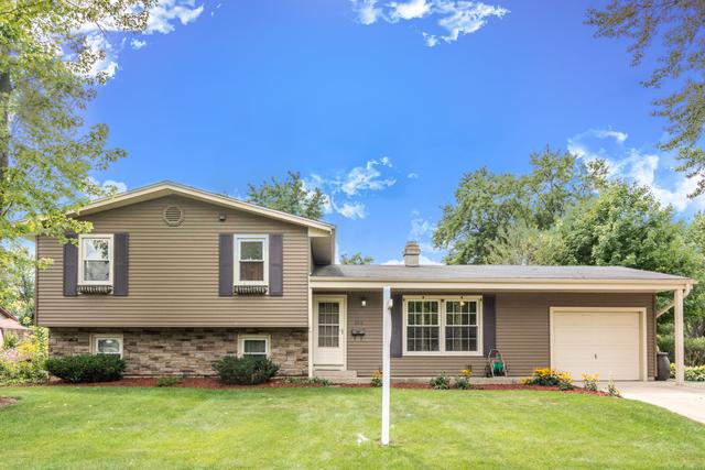 206 Yuma Ln., Carol Stream, IL 60188